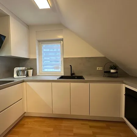 Weitblick Neviges Lägenhet